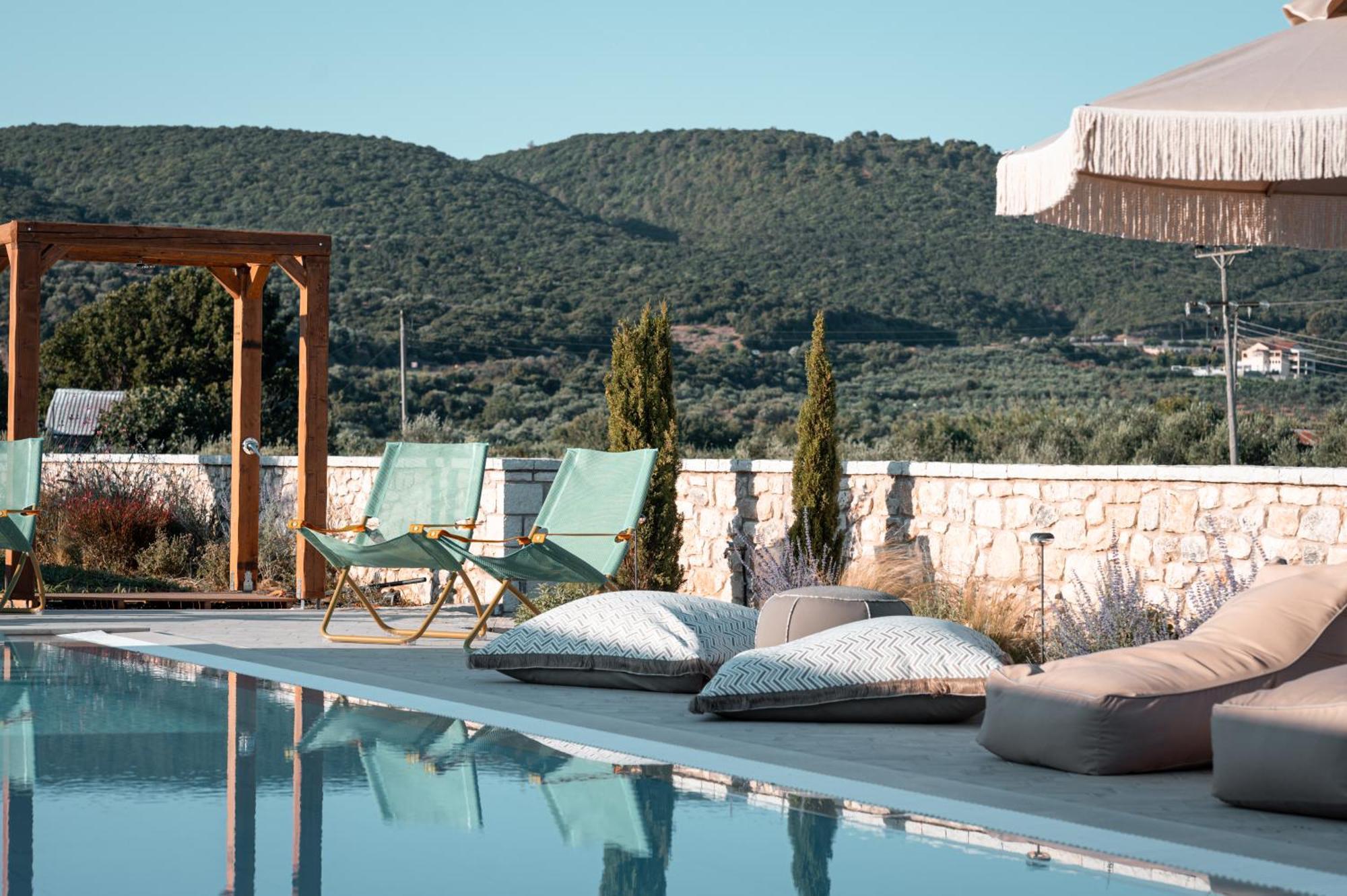 Trinity Design Suites Valanidorachi Exterior foto