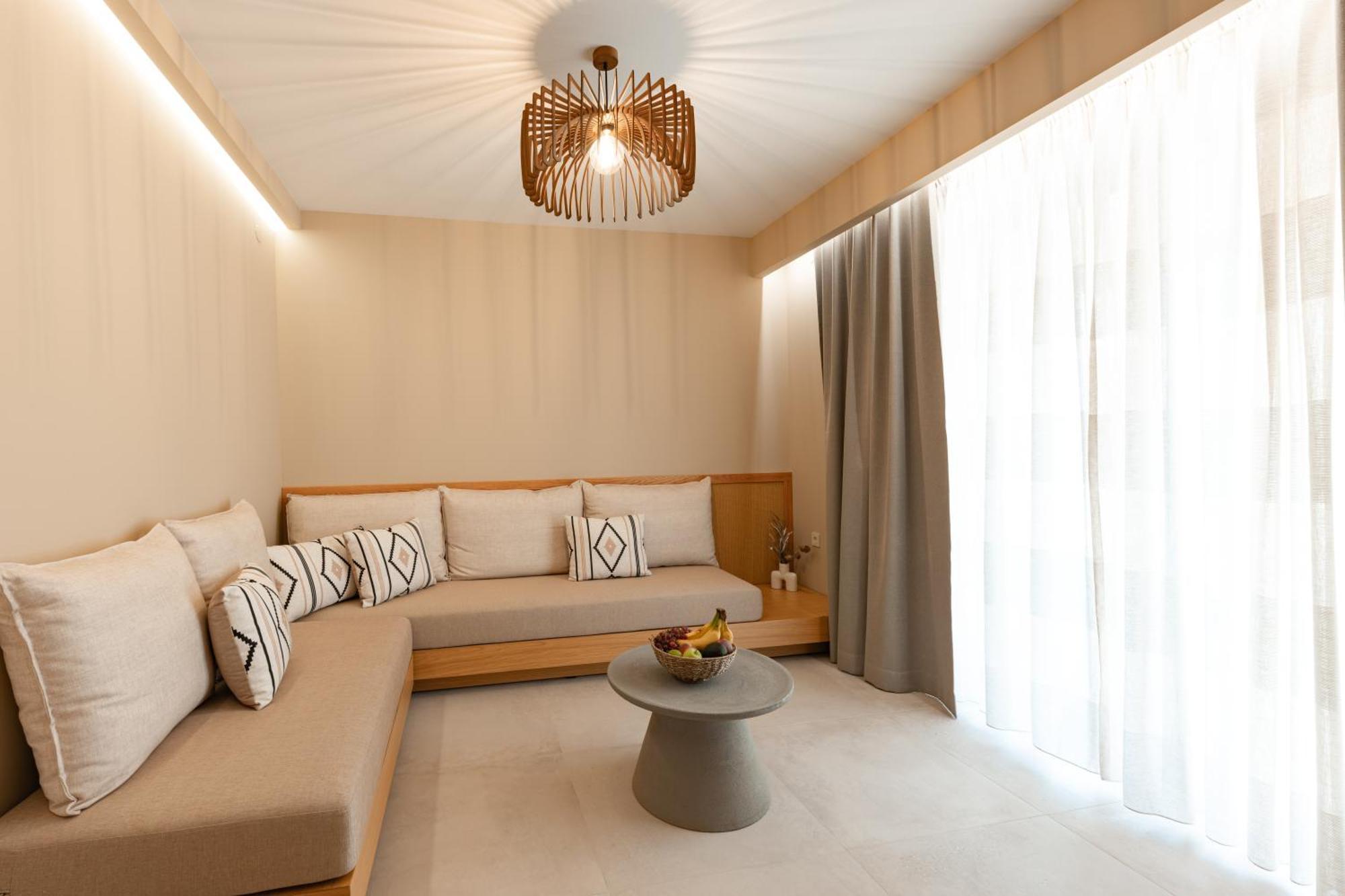 Trinity Design Suites Valanidorachi Exterior foto